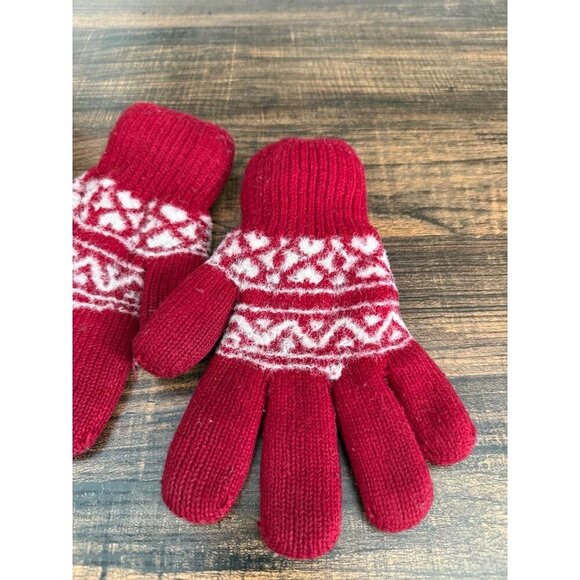 Red and white winter gloves - Picture 2 of 7